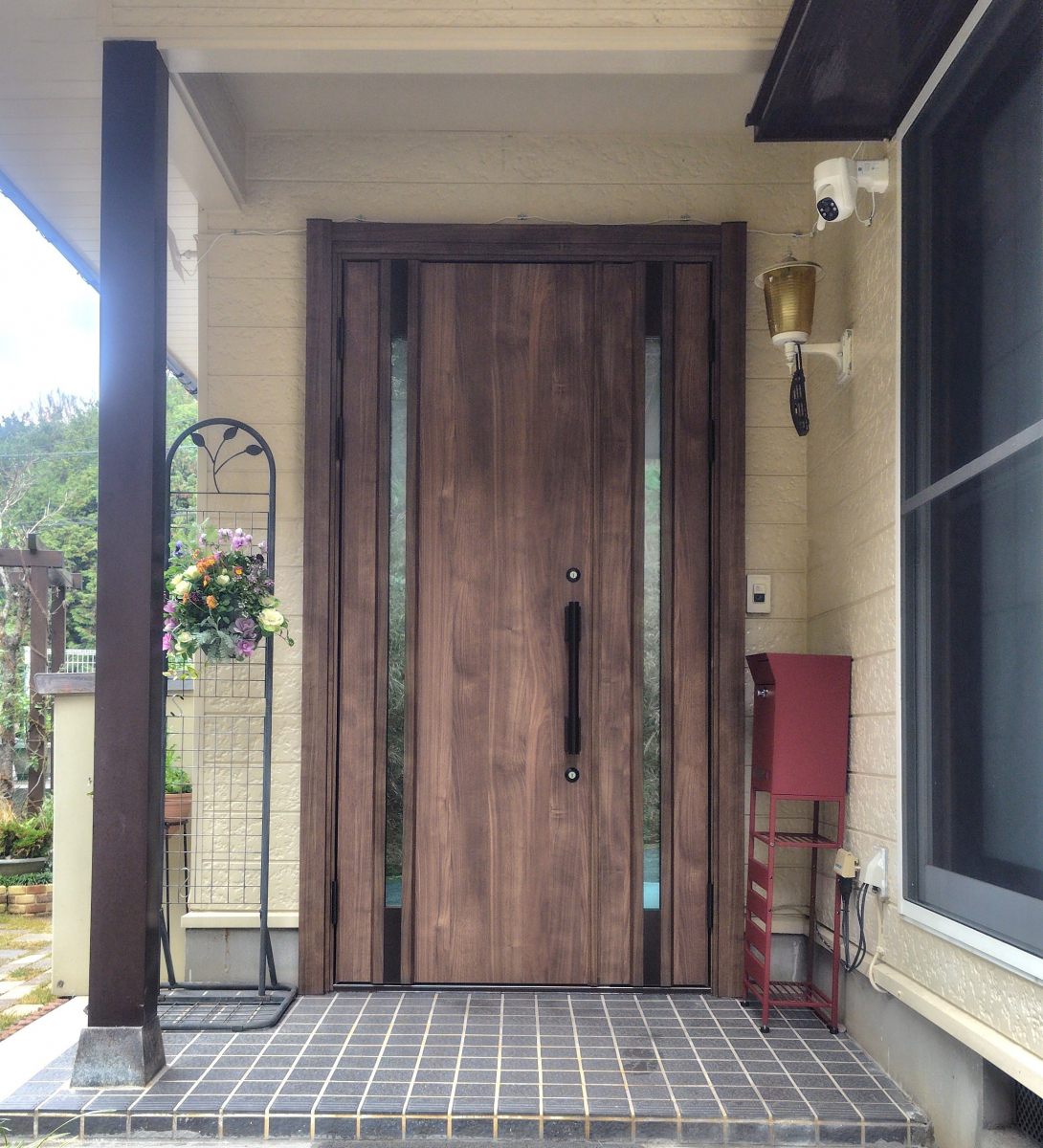 八鹿アルミ 福知山店の補助金でお得に玄関断熱🚪✨【兵庫県養父市】の施工後の写真1