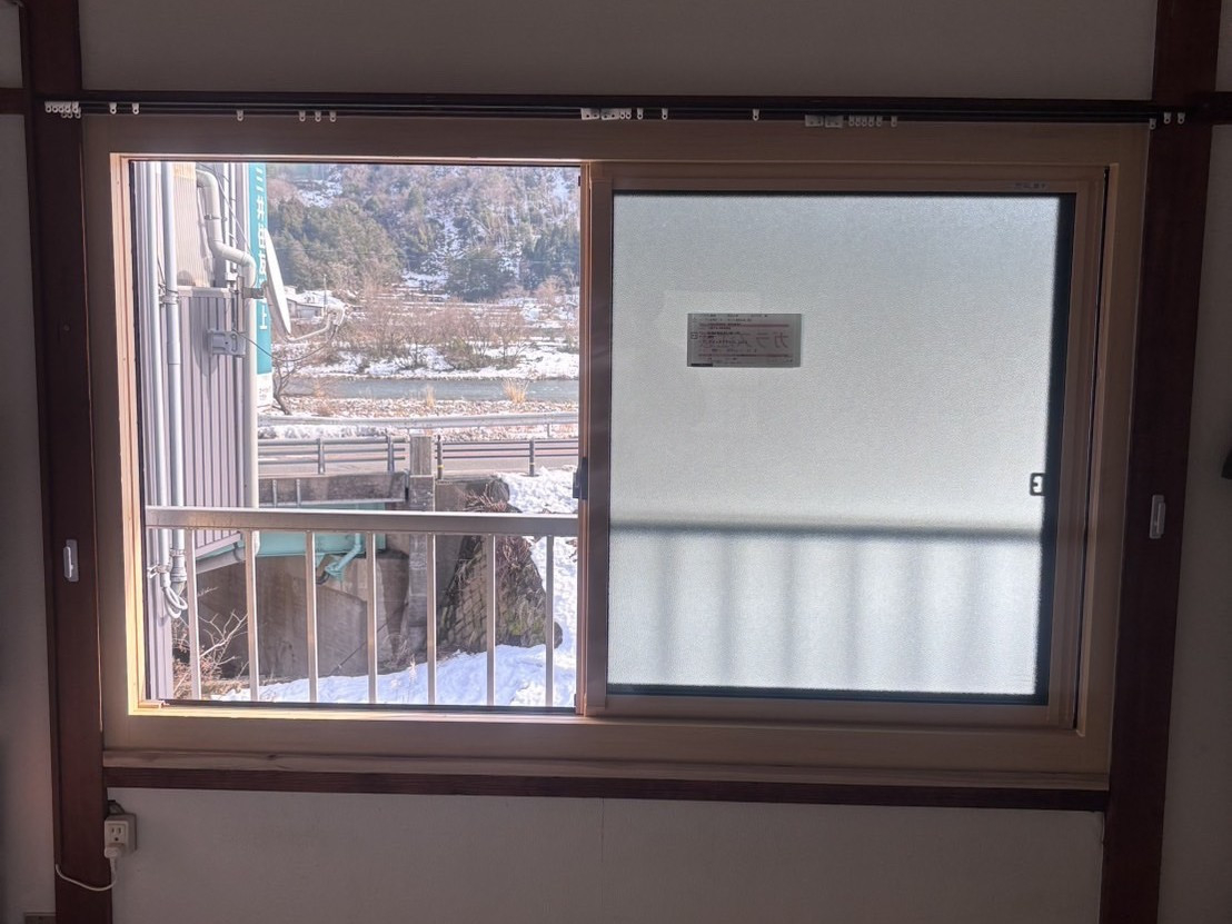 八鹿アルミ 福知山店の補助金を活用して内窓を追加設置！リピートのご依頼をいただきました🏠✨の施工後の写真1