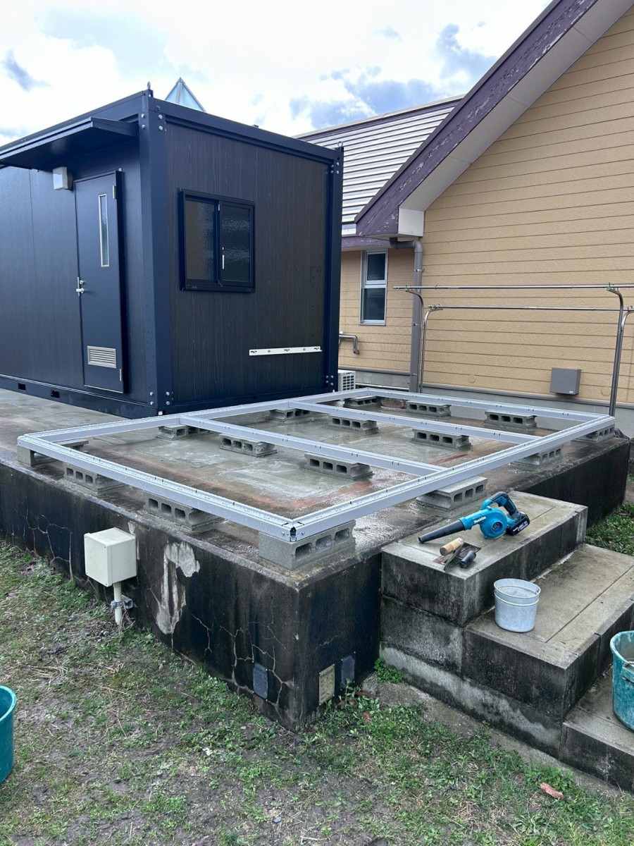 八鹿アルミ 福知山店の暮らしにゆとりを。物置設置工事を行いました✨の施工前の写真2