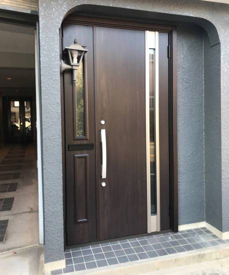 金源 田原店の玄関ドアのリフォーム！施工事例写真1