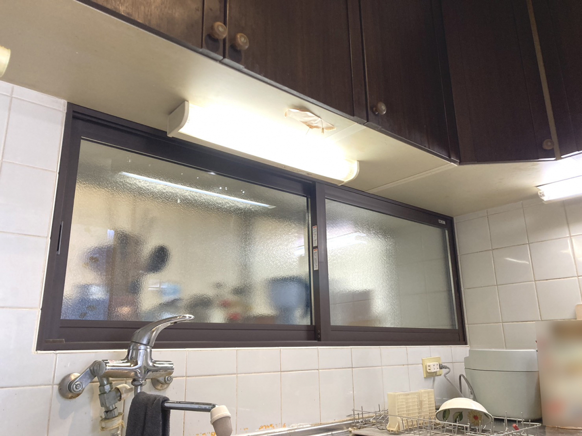 サンウインドのキッチンリフォームに伴う断熱内窓の施工後の写真2