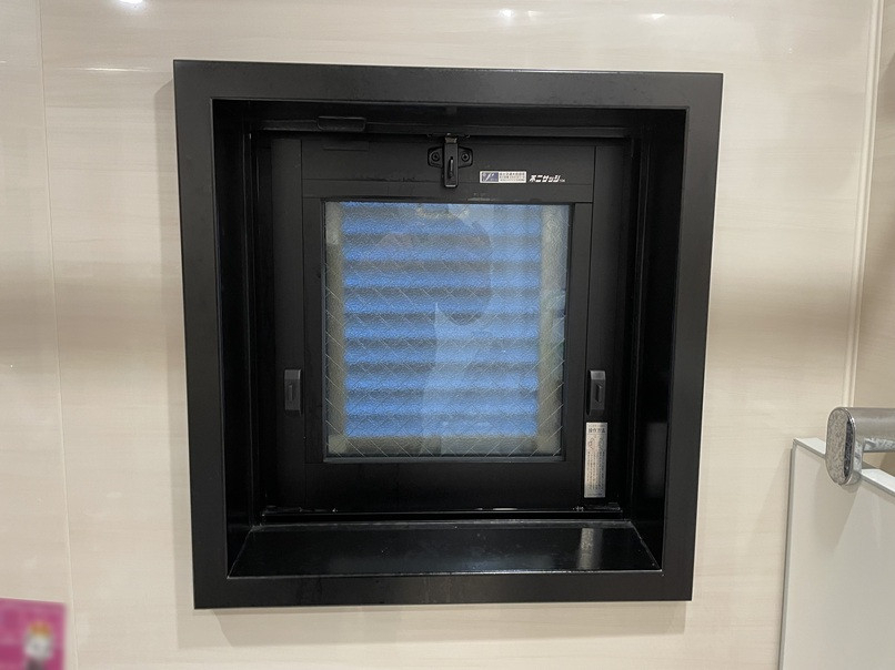 サンウインドの断熱/真空ガラス/寒さ対策の施工前の写真1