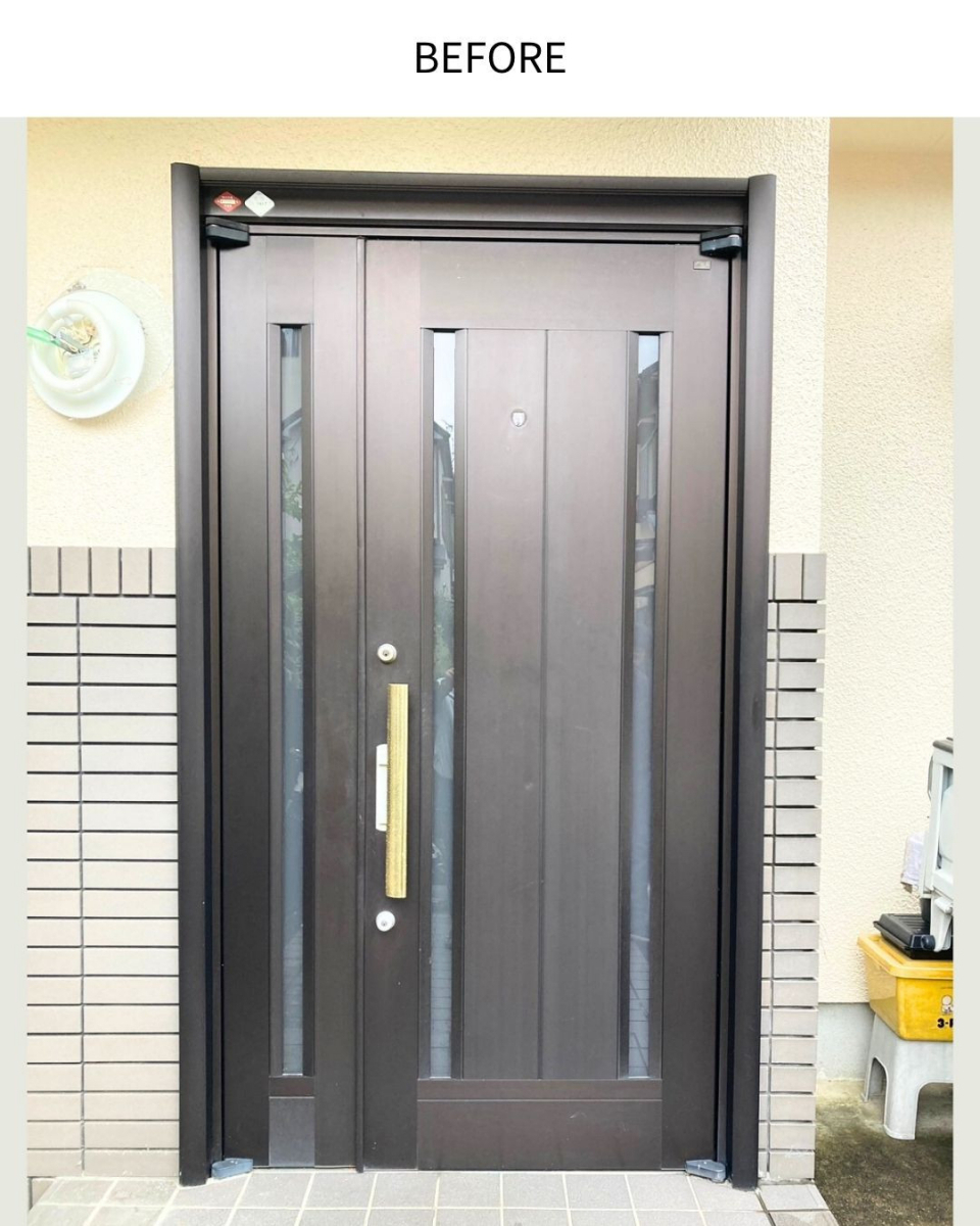 サンウインドの開きにくくなった玄関をリフォームで快適にの施工前の写真1