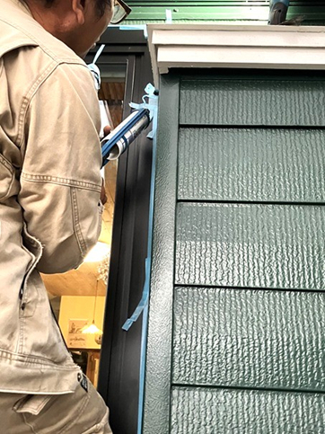 熟練職人が魅せるコーキングの技 ~カバー工法の現場より~ 小林エコ建材のブログ 写真2