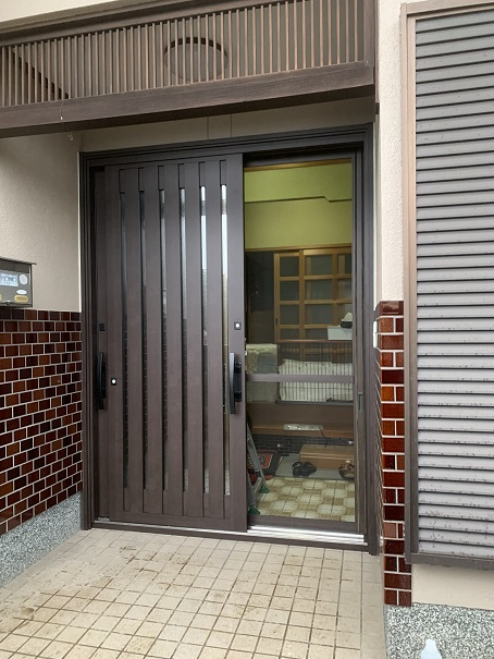 小林エコ建材の玄関一新☆の施工後の写真2