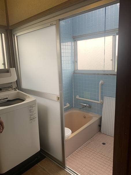 小林エコ建材の浴室の引戸がガタガタして開けづらい・・。の施工後の写真1