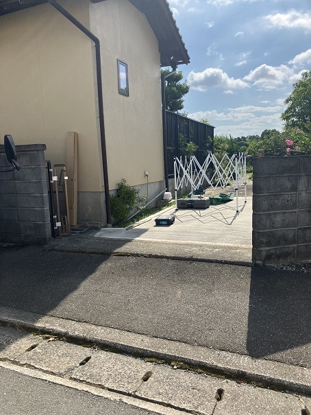 小林エコ建材の壊れた伸縮門扉を新しく交換しました☆の施工前の写真1