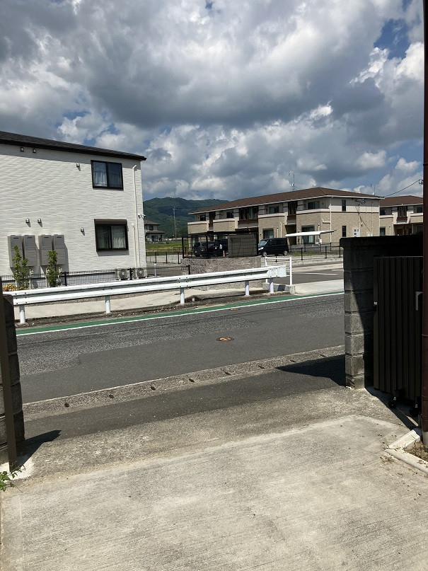 小林エコ建材の壊れた伸縮門扉を新しく交換しました☆の施工前の写真2
