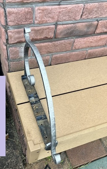 小林エコ建材の人工木で再生！長持ちベンチのリニューアル施工事例の施工後の写真2