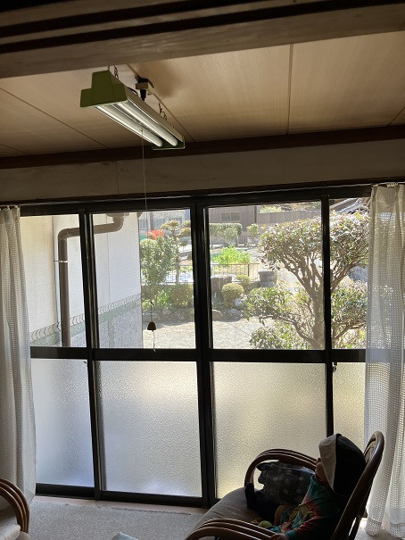 小林エコ建材の寒さ厳しい山あいの住まいに内窓を設置して快適な暖かさを実現の施工前の写真1