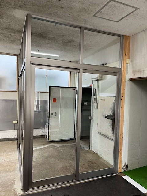 羽後トーヨー住器の室内間仕切りスクリーンの施工後の写真2