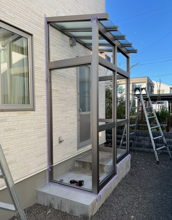 羽後トーヨー住器の屋根付になって勝手口の使い勝手UP(`･ω･´)b　*大仙市*の施工前の写真2