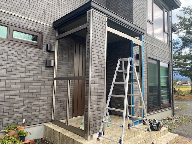 羽後トーヨー住器の風除室工事の施工前の写真3