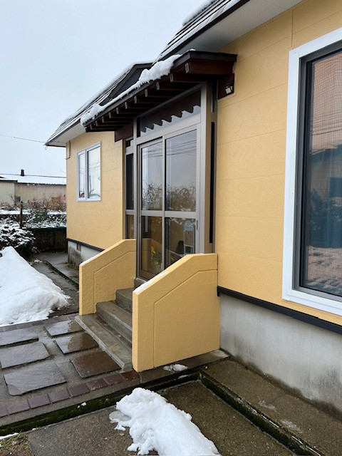 羽後トーヨー住器の風除室工事の施工後の写真2