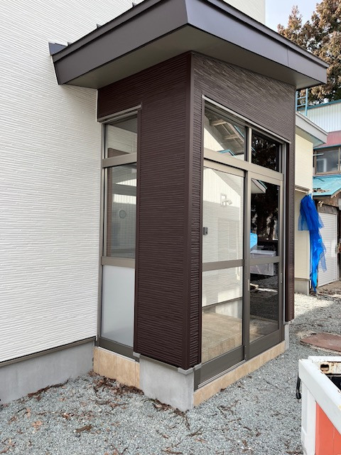 羽後トーヨー住器の風除室工事の施工後の写真2