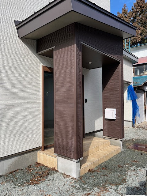 羽後トーヨー住器の風除室工事の施工前の写真1