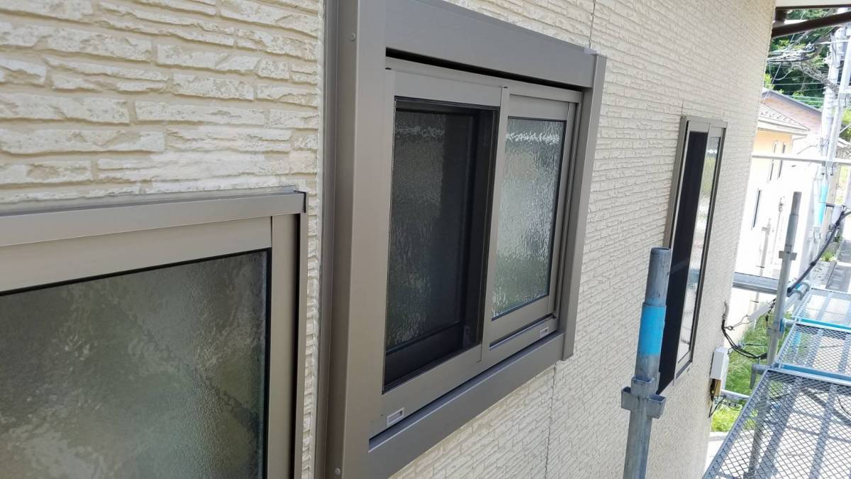 イソベトーヨー住器の窓入替えの施工例　（窓リフォーム　リプラス）の施工後の写真1