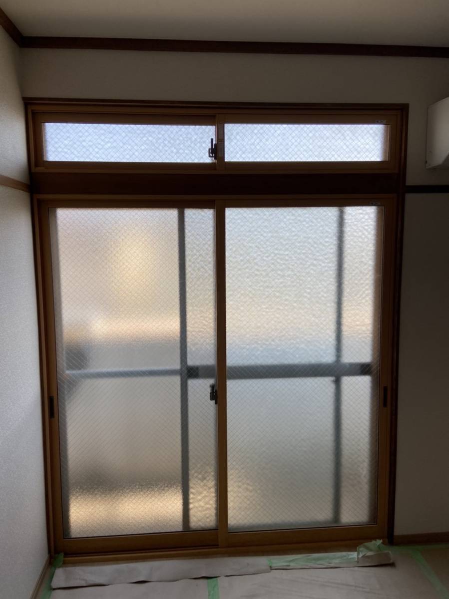 イソベトーヨー住器の山梨県甲府市　樹脂内窓（インプラス）取付の施工例の施工後の写真1