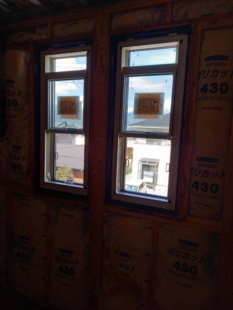 イソベトーヨー住器の山梨県笛吹市　取替窓リプラス取付の施工例（施工動画あります）の施工後の写真1
