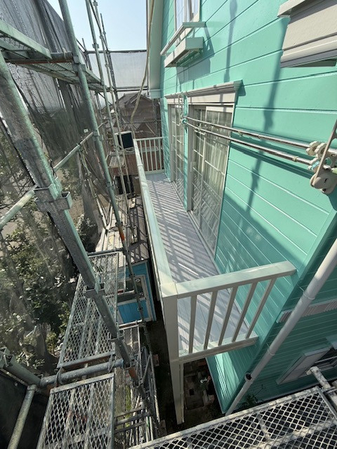 イソベトーヨー住器の笛吹市八代町 バルコニー取付の施工例の施工後の写真1