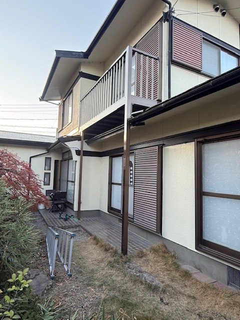 イソベトーヨー住器の山梨県甲斐市西八幡　バルコニー設置の施工例　｜　イソベトーヨー住器　｜　甲斐市の施工後の写真2