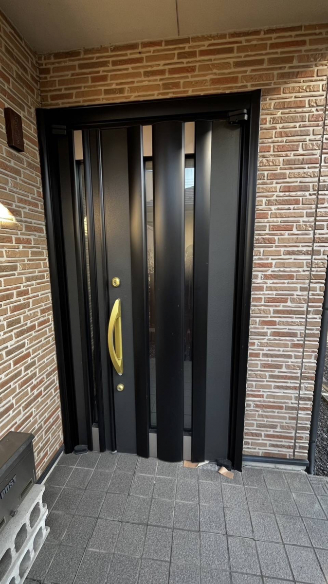多治見トーヨーサッシ販売の断熱・防犯対策できる玄関ドアにしたいの施工前の写真1