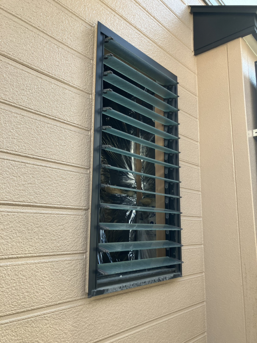 多治見トーヨーサッシ販売のお風呂の窓を交換したいの施工前の写真1