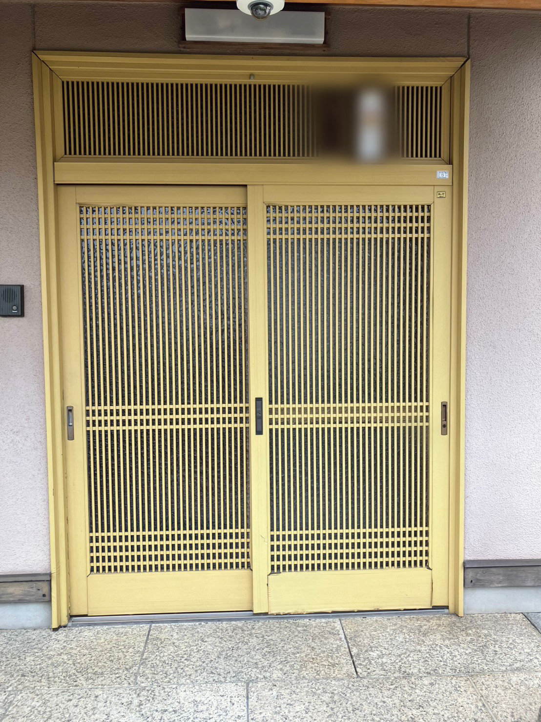 多治見トーヨーサッシ販売のお家の雰囲気に合うデザインの引戸にしたいの施工前の写真1