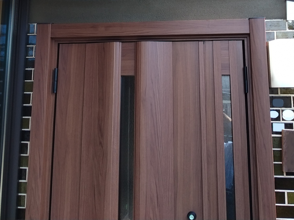 柳川サッシ販売の🎼　フレッシュ　フレッシュ　フレッシュ　ウチの扉をあけて　新しい戸に替えていっての施工後の写真3
