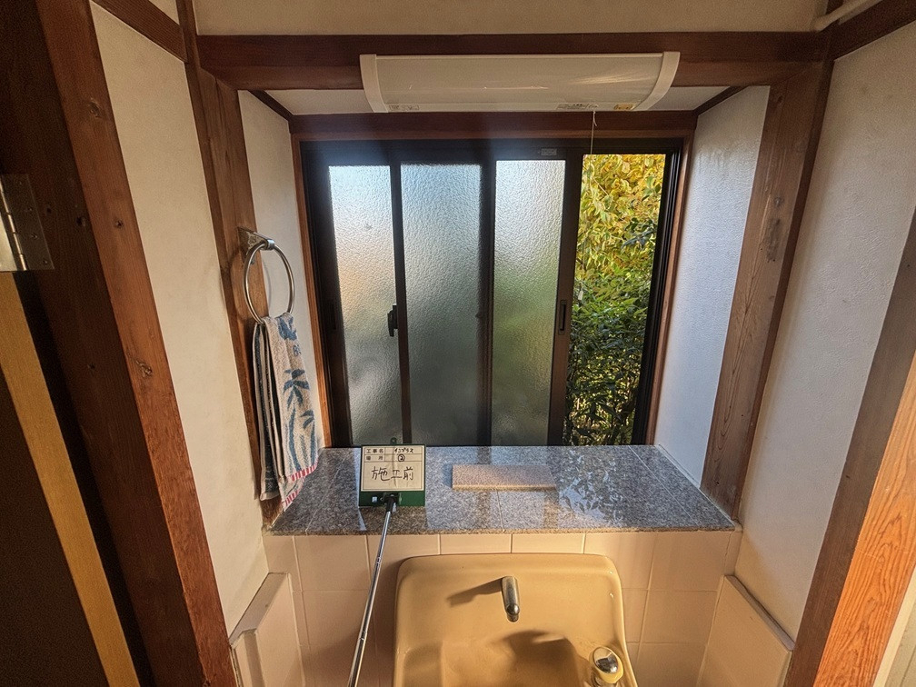 柳川サッシ販売の玄関🚪取替えたついでに内窓🪟取付けちゃいました。の施工前の写真2