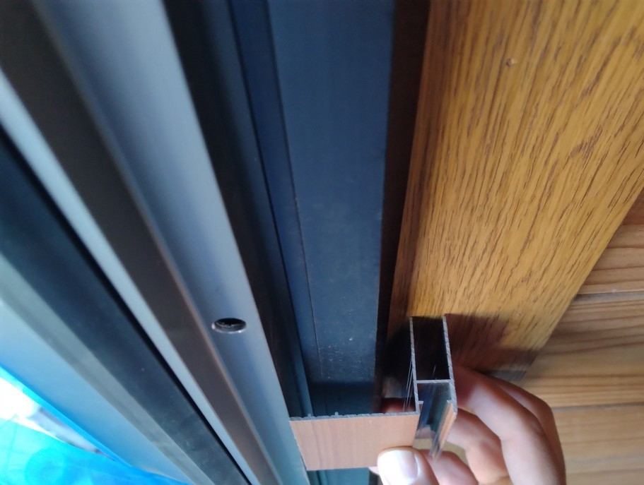 柳川サッシ販売の玄関ドア取替工事　カバー工法”リシェント”の施工後の写真2