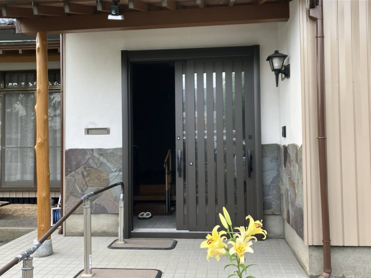 TERAMOTOの【施工例】玄関引戸の施工前の写真2