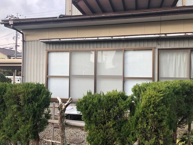 TERAMOTOの【施工例】テラス囲いサニージュで物干しスペースの施工前の写真1