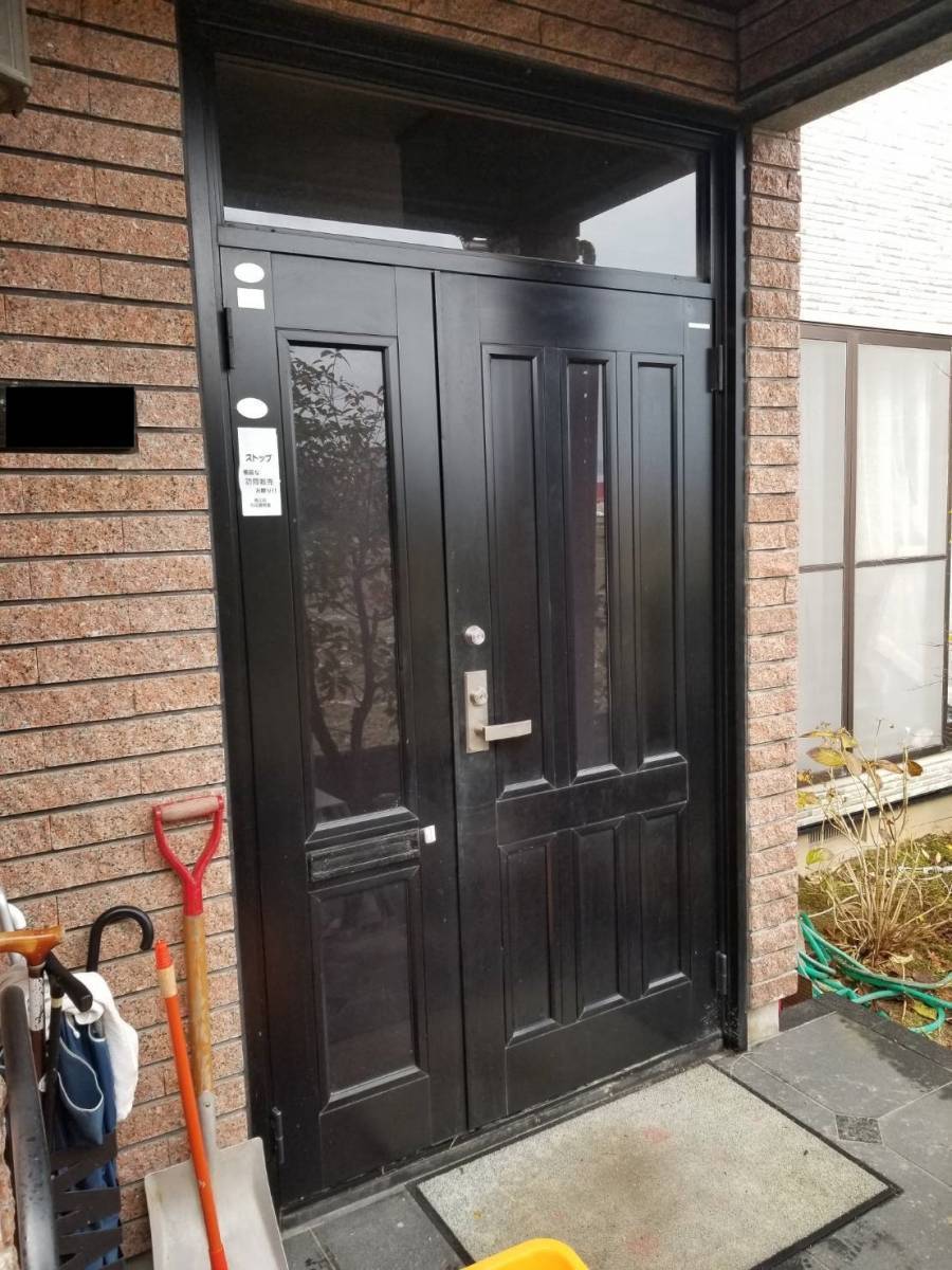 TERAMOTOの【補助金対象】1日で玄関ドアを取替の施工前の写真1