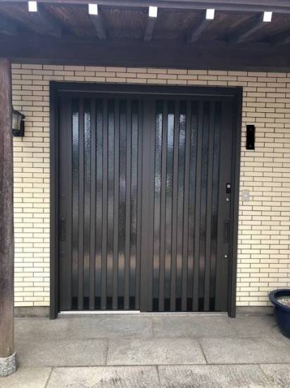 TERAMOTOの【補助金対象】１日で玄関引戸を取替施工事例写真1
