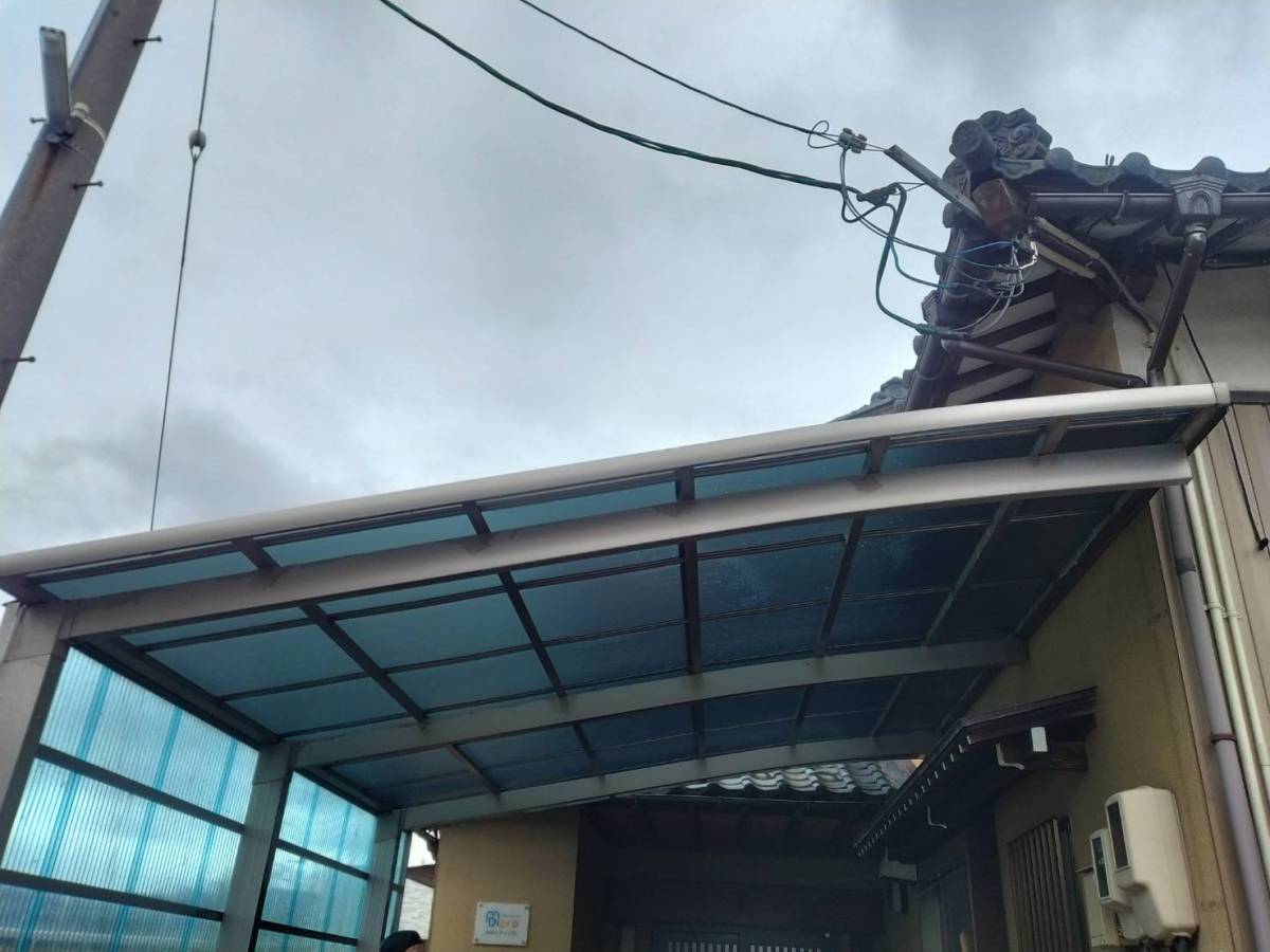 TERAMOTOの【施工例】カーポートポリカ屋根取替の施工後の写真3