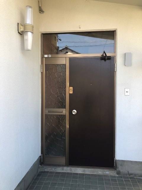 TERAMOTOの【施工例】玄関ドアリフォームの施工前の写真1