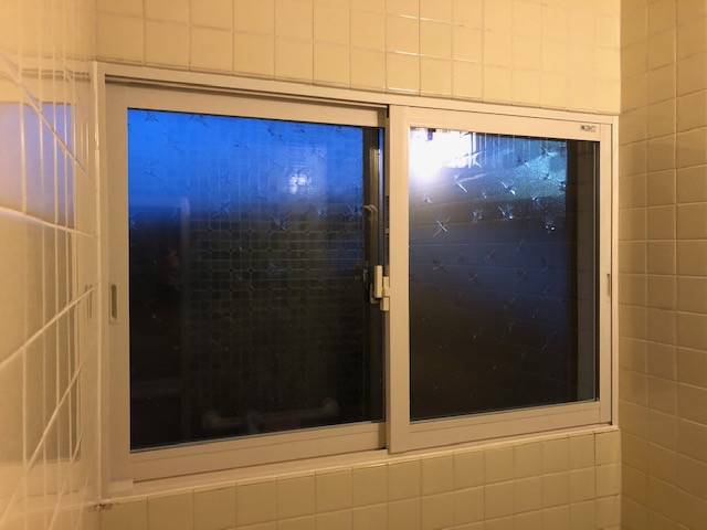 TERAMOTOの【補助金対象】タイル壁の浴室に内窓インプラス取付できます！の施工後の写真1