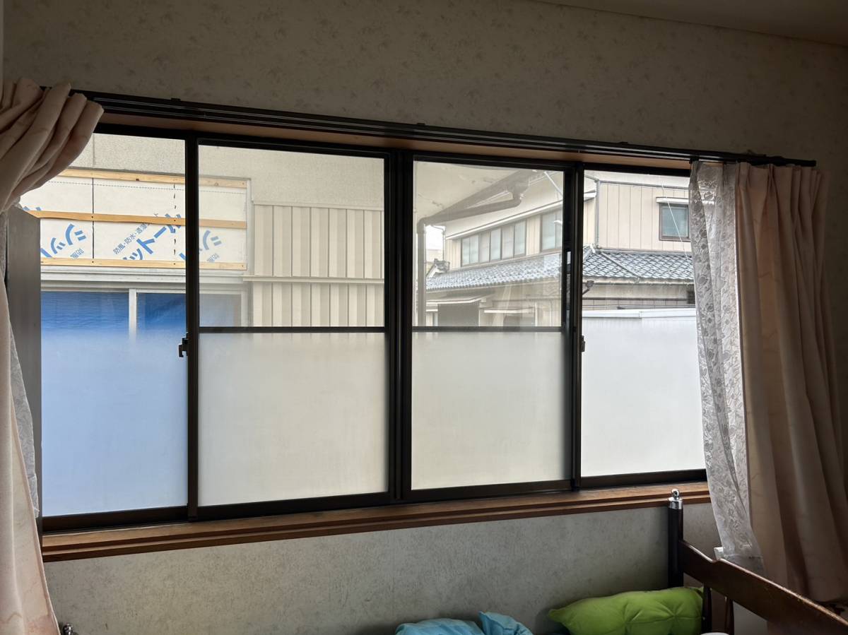 TERAMOTOの【補助金対象】内窓インプラス　キャラメルウッドの施工前の写真1