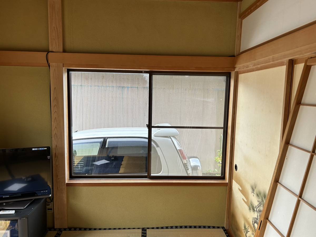 TERAMOTOの【補助金対象】内窓インプラス　ライトウッドの施工前の写真2