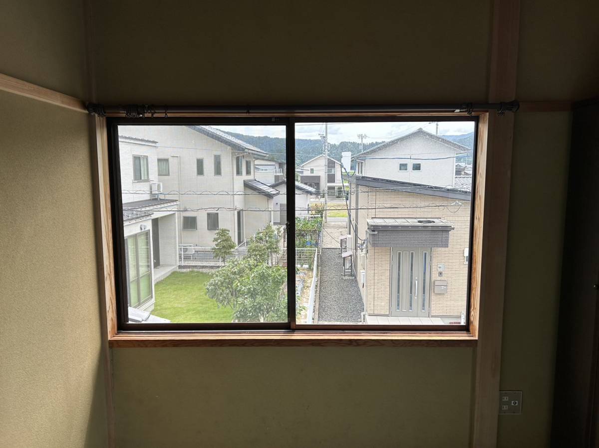 TERAMOTOの【補助金対象】内窓インプラス　ライトウッドの施工前の写真3