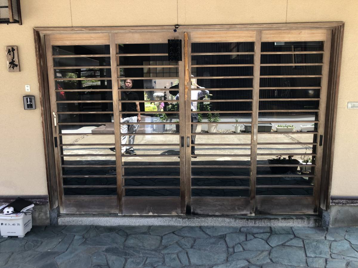 TERAMOTOの【施工例】玄関引戸の施工前の写真1