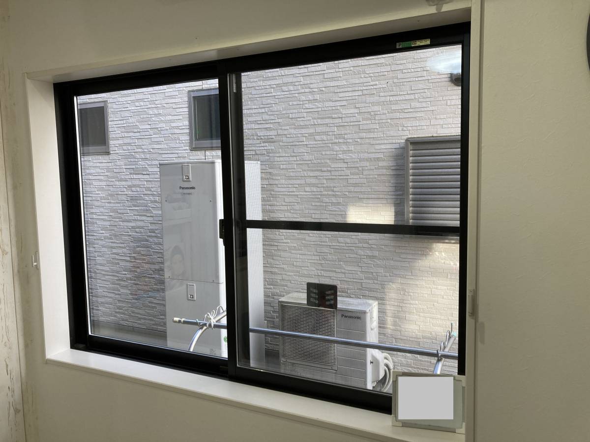 TERAMOTOの【補助金対象】内窓インプラス　ホワイト色の施工前の写真1