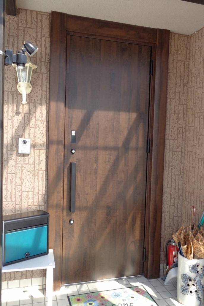 TERAMOTOの【施工例】カバー工法の玄関ドアを施工しました。の施工後の写真1