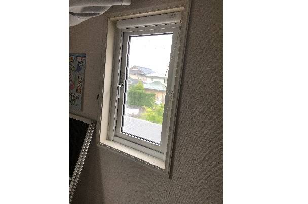 TERAMOTOの【施工例】内窓インプラス　開きドア　ライトグレー色の施工前の写真2