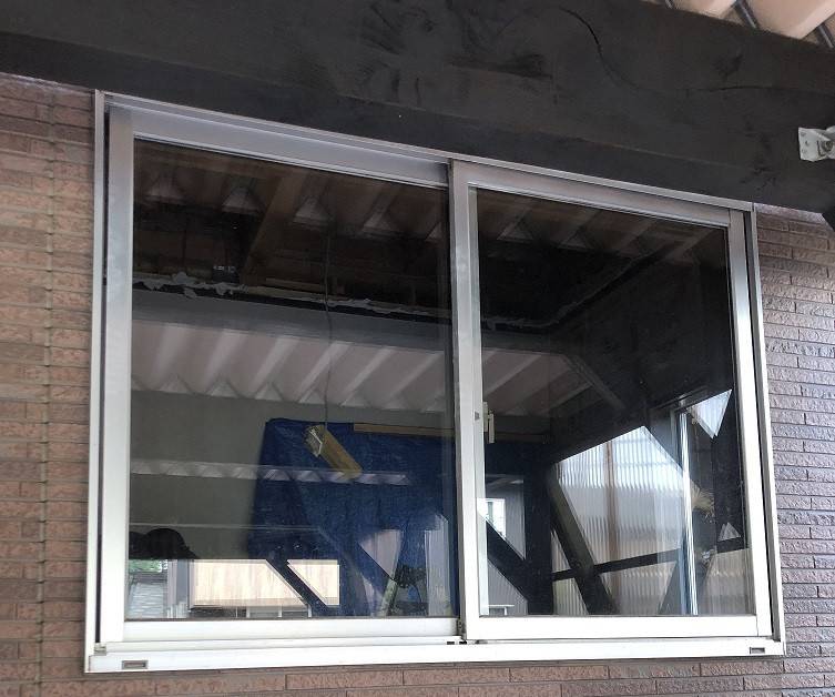TERAMOTOの【施工例】外窓をLIXILの高断熱ハイブリッド窓TWに取替しました。の施工前の写真2
