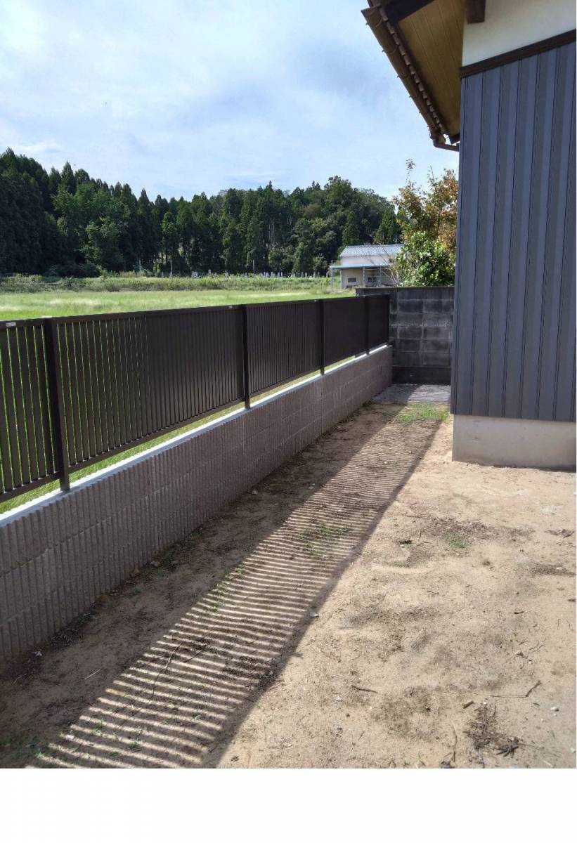 TERAMOTOの【施工例】敷地境界にフェンスを施工させていただきました。の施工後の写真1