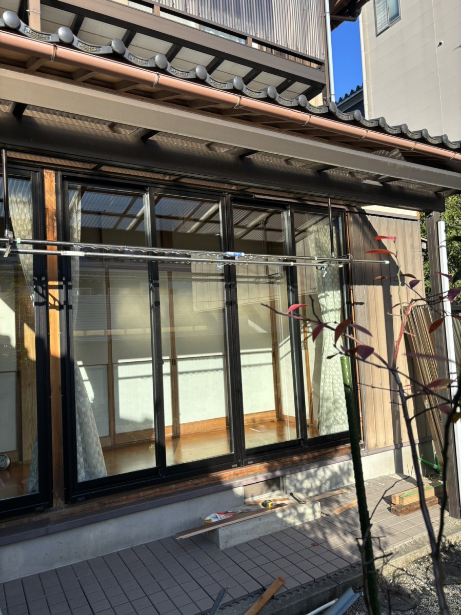 TERAMOTOの【施工例】縁側の大きな外窓をサーモスHに取替しました。の施工後の写真3