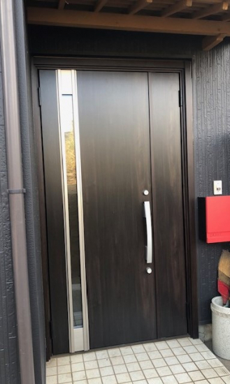 TERAMOTOの【玄関ドア施工例】１日で玄関ドアを取替しました。施工事例写真1