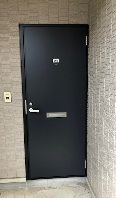 TERAMOTOの【アパートドア施工例】アパートの玄関ドアを取替させていただきました。の施工後の写真1